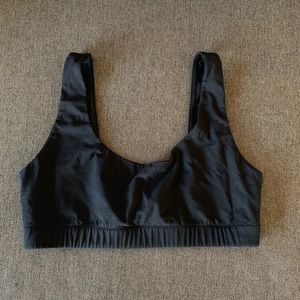 Everlane Tank Bra Medium